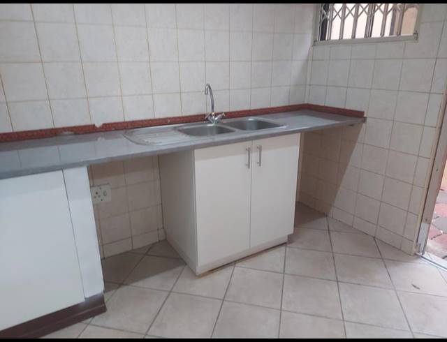 4 BEDROOM HOUSE FOR SALE IN PANORAMA